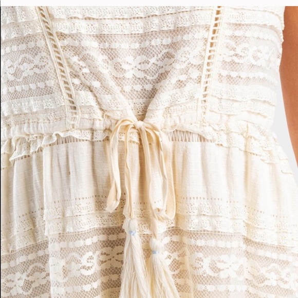 Evann Lace Midi Dress NWT - Picture 2 of 4